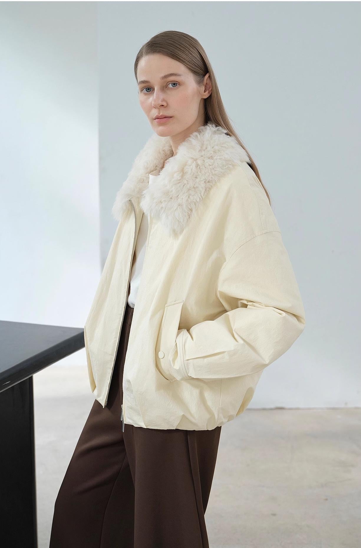 Fireladyfur Short Parka With Detachable Tuscan Fur Collar"Mariette"