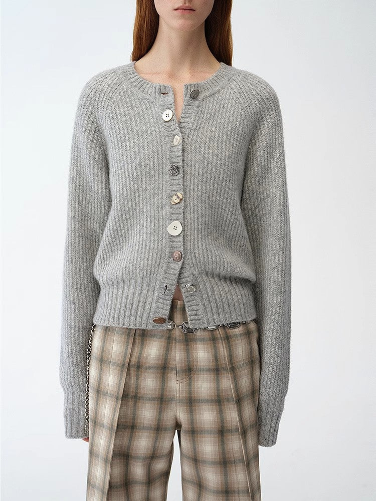 "Hokkaido Weaving Love" Wool Blend Crew Neck Cardigan Top