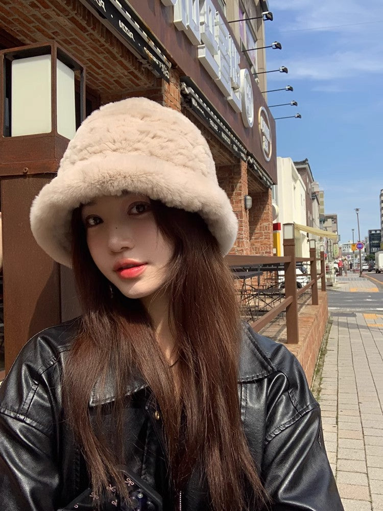 Rex Rabbit Fur Hand-Knitted Bucket Hat