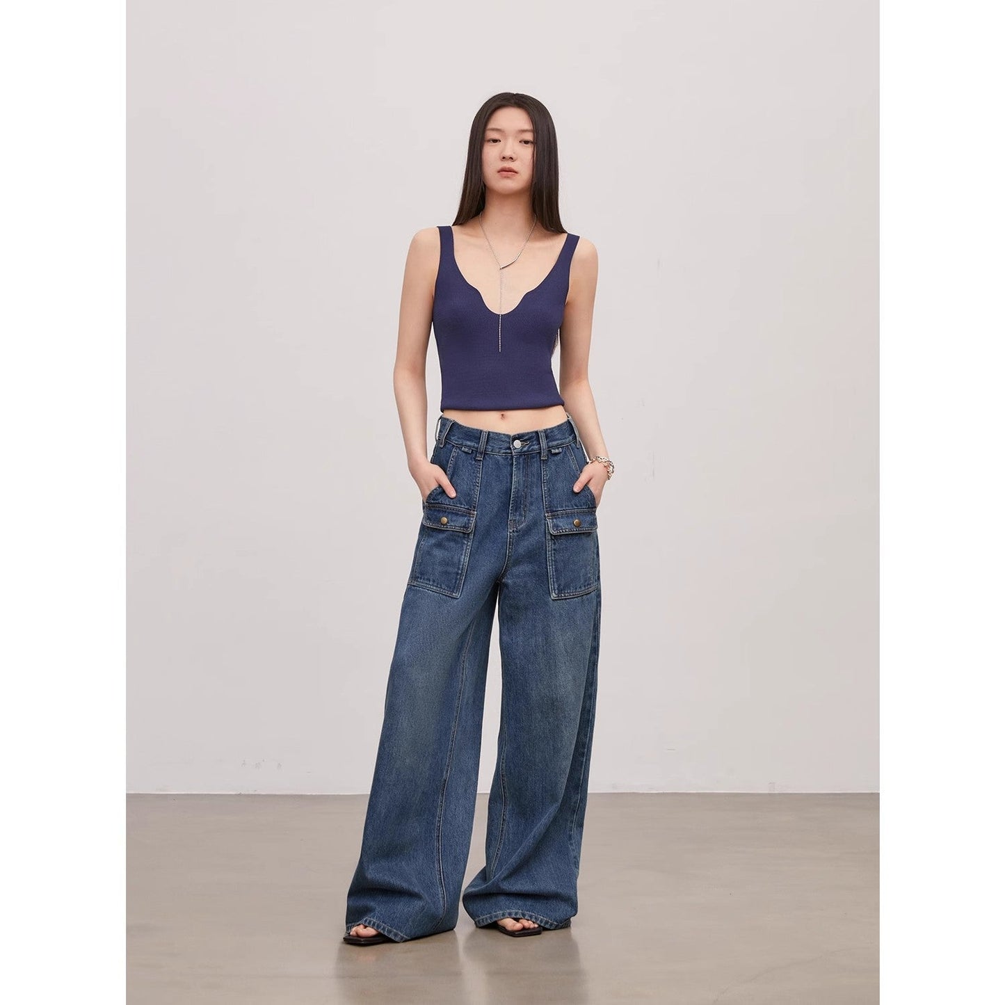 "Silent Deep Sea"Washed Vintage Blue Straight-Leg Workwear Jeans for Women, Loose Wide-Leg High-Waisted Pants