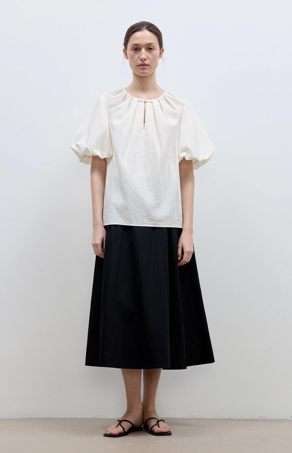 Neckline Pleated Design Round Neck Tie Puff Sleeve Short Sleeve Shirt