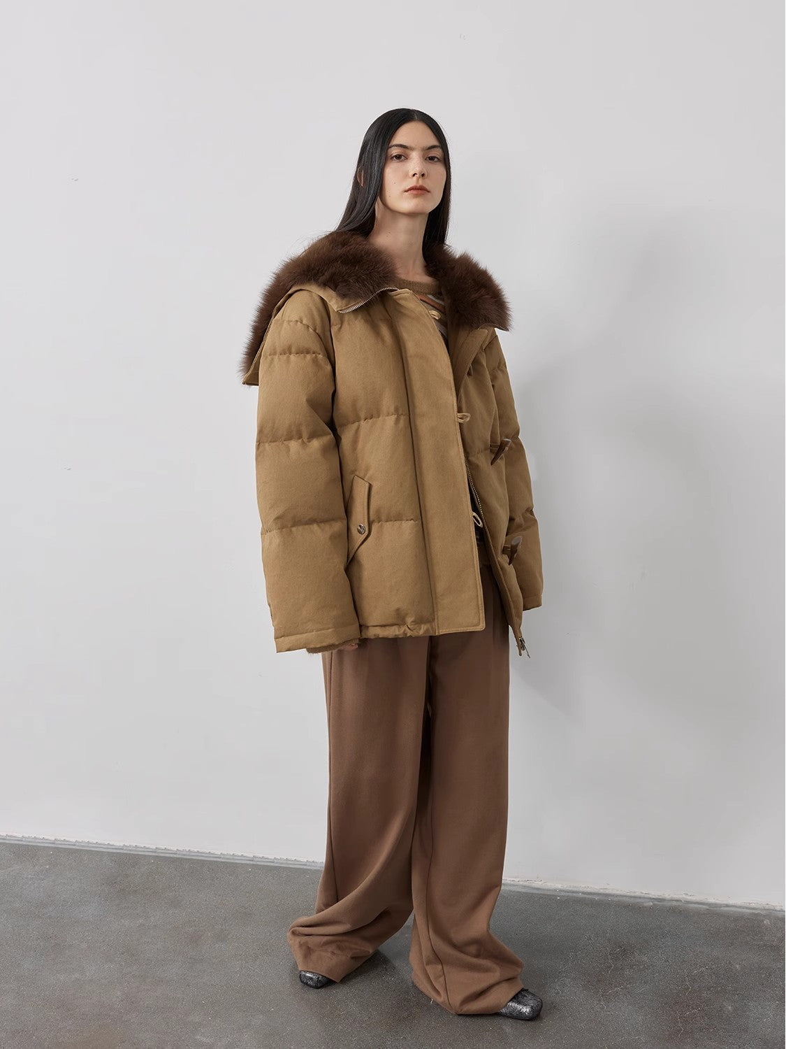 Fireladyfur Women's Down Parka With Fox Fur and Large Lapel“Street Badge”