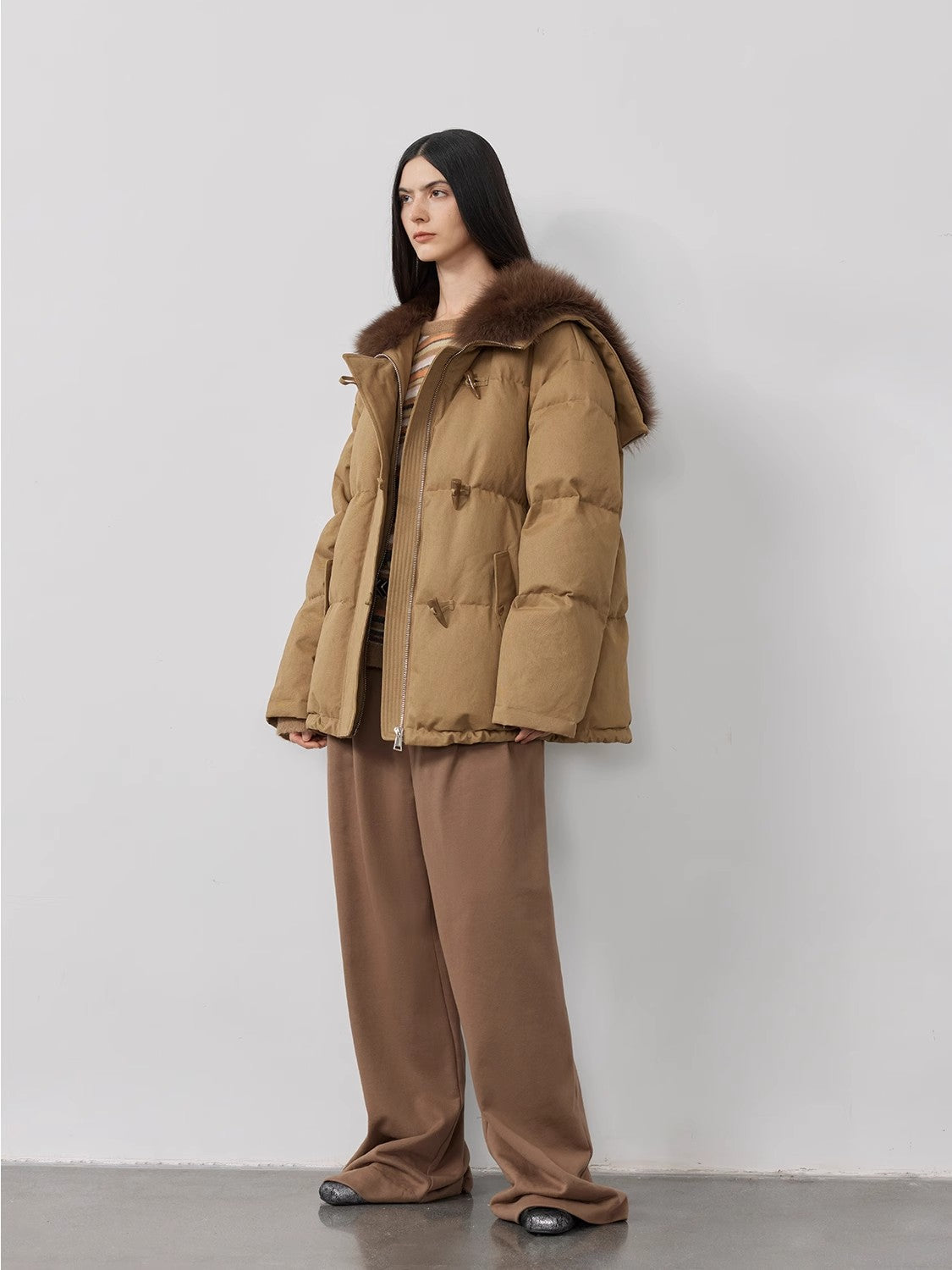 Fireladyfur Women's Down Parka With Fox Fur and Large Lapel“Street Badge”