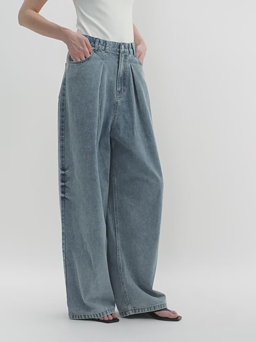 Soft Cotton Light Structure Pleated Loose Straight Wide Leg Jeans for Women