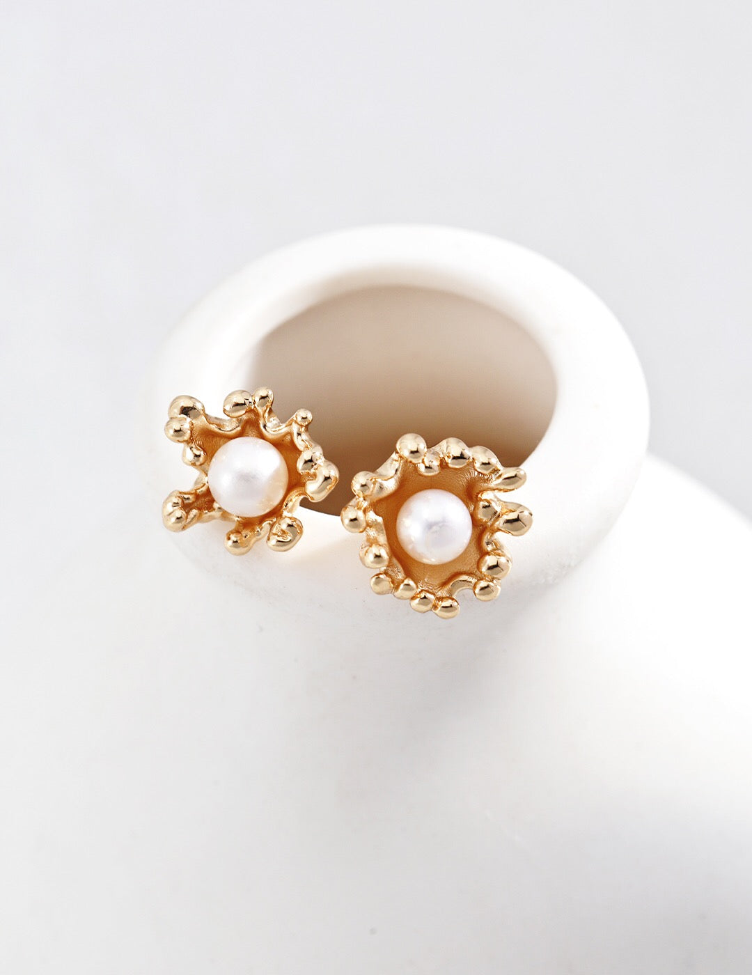 Wave Flowing Pearl Earrings