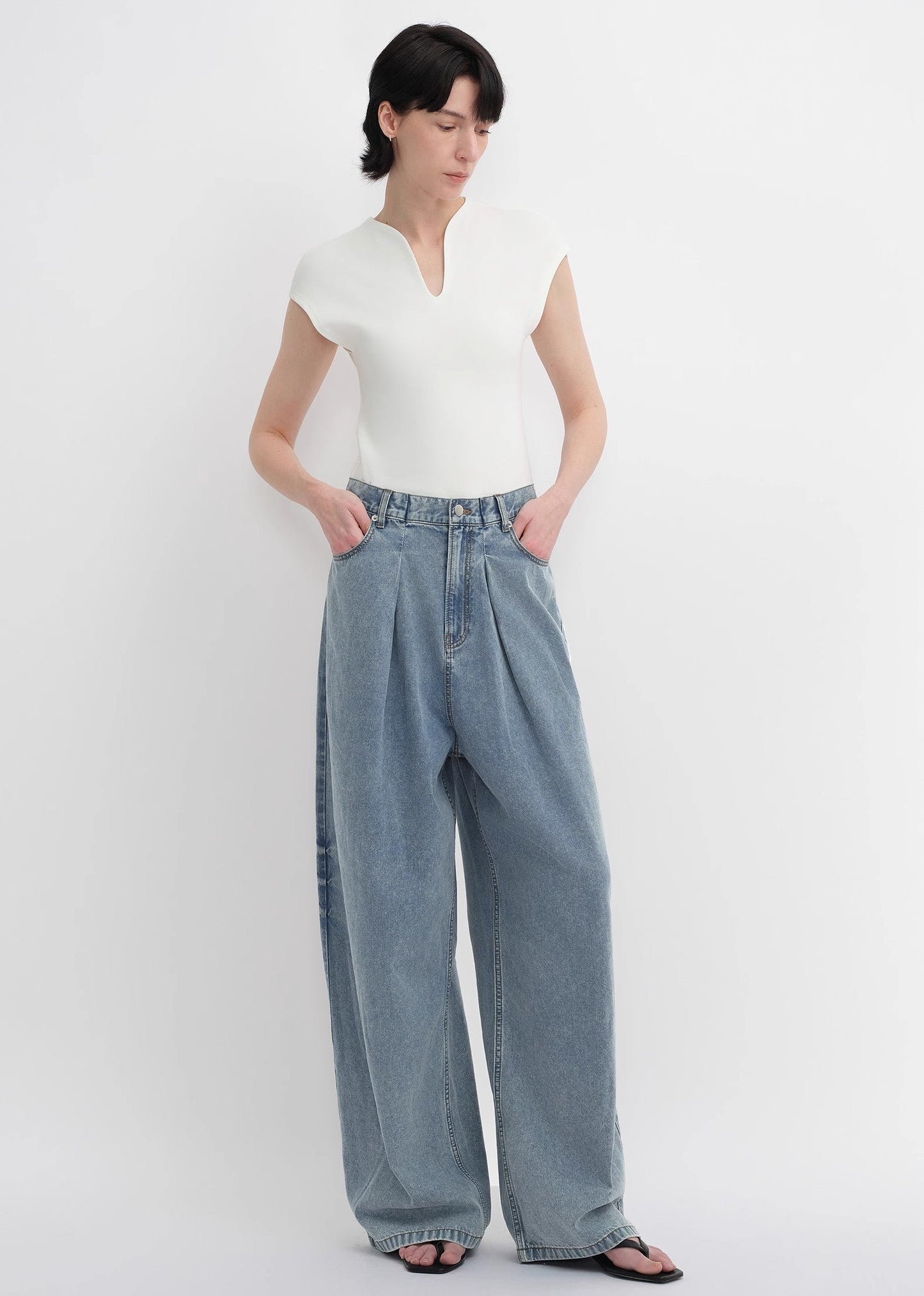 Soft Cotton Light Structure Pleated Loose Straight Wide Leg Jeans for Women