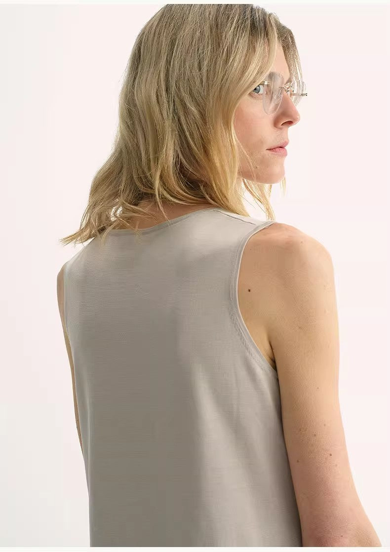 Ultra-Fine High-Quality Silk, Smooth and Elegant U-Neck Straight Knitted Vest