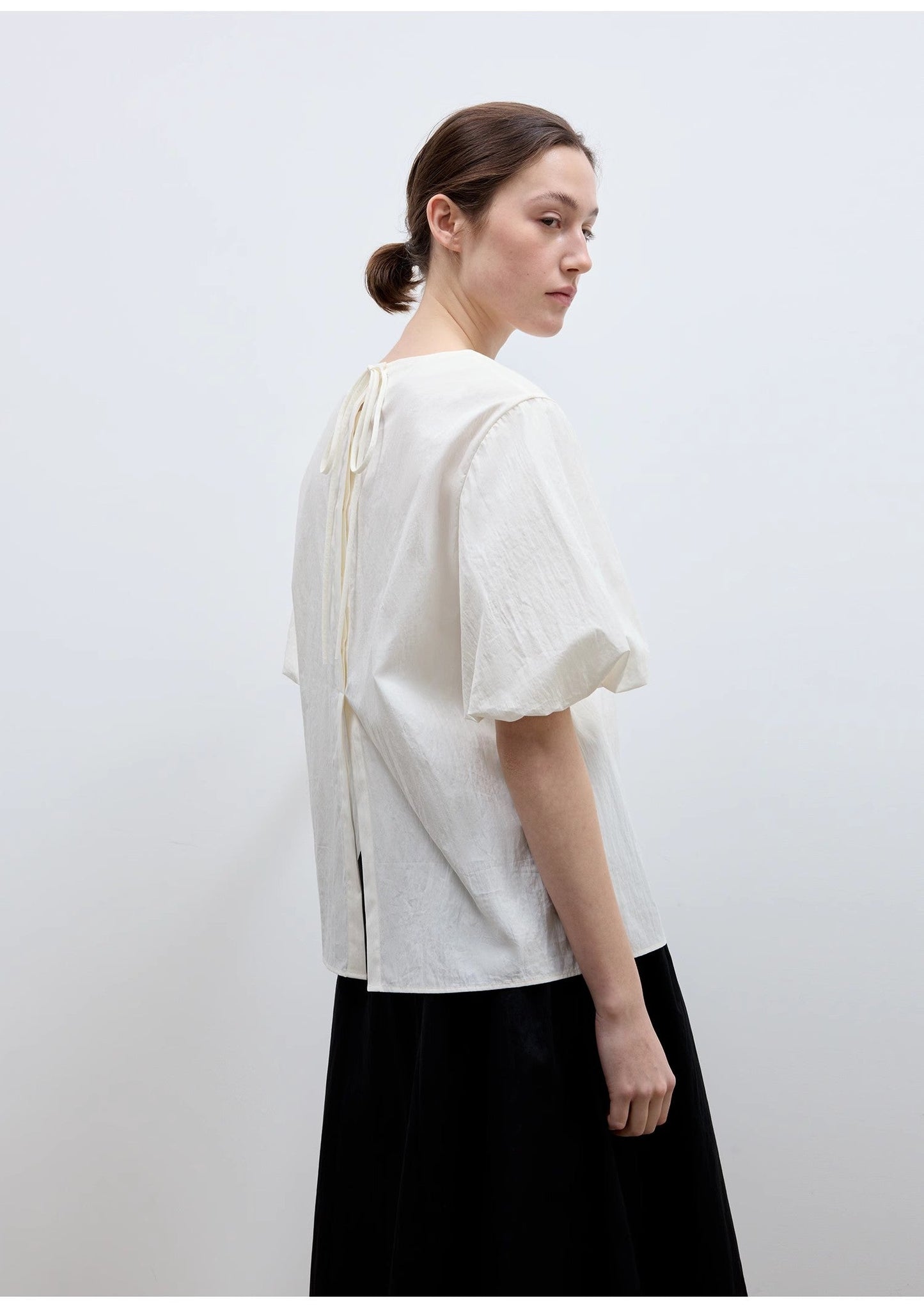 Neckline Pleated Design Round Neck Tie Puff Sleeve Short Sleeve Shirt