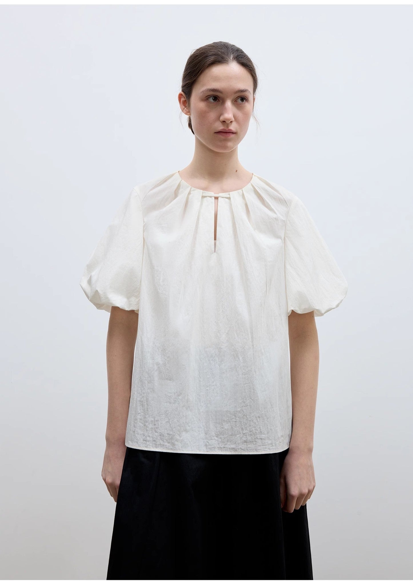 Neckline Pleated Design Round Neck Tie Puff Sleeve Short Sleeve Shirt