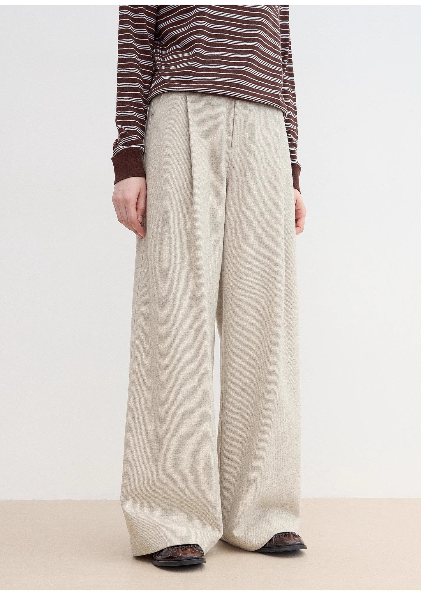 "Leisure Moments" Classic Low-Waisted Loose Casual Straight Pants Exquisite Fashion Sense Casual Pants for Women
