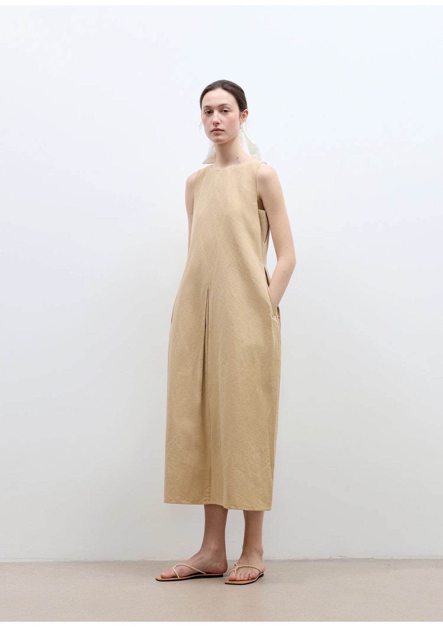 Three-Dimensional Hourglass Sleeveless Round Neck Loose Slim Dress for Women