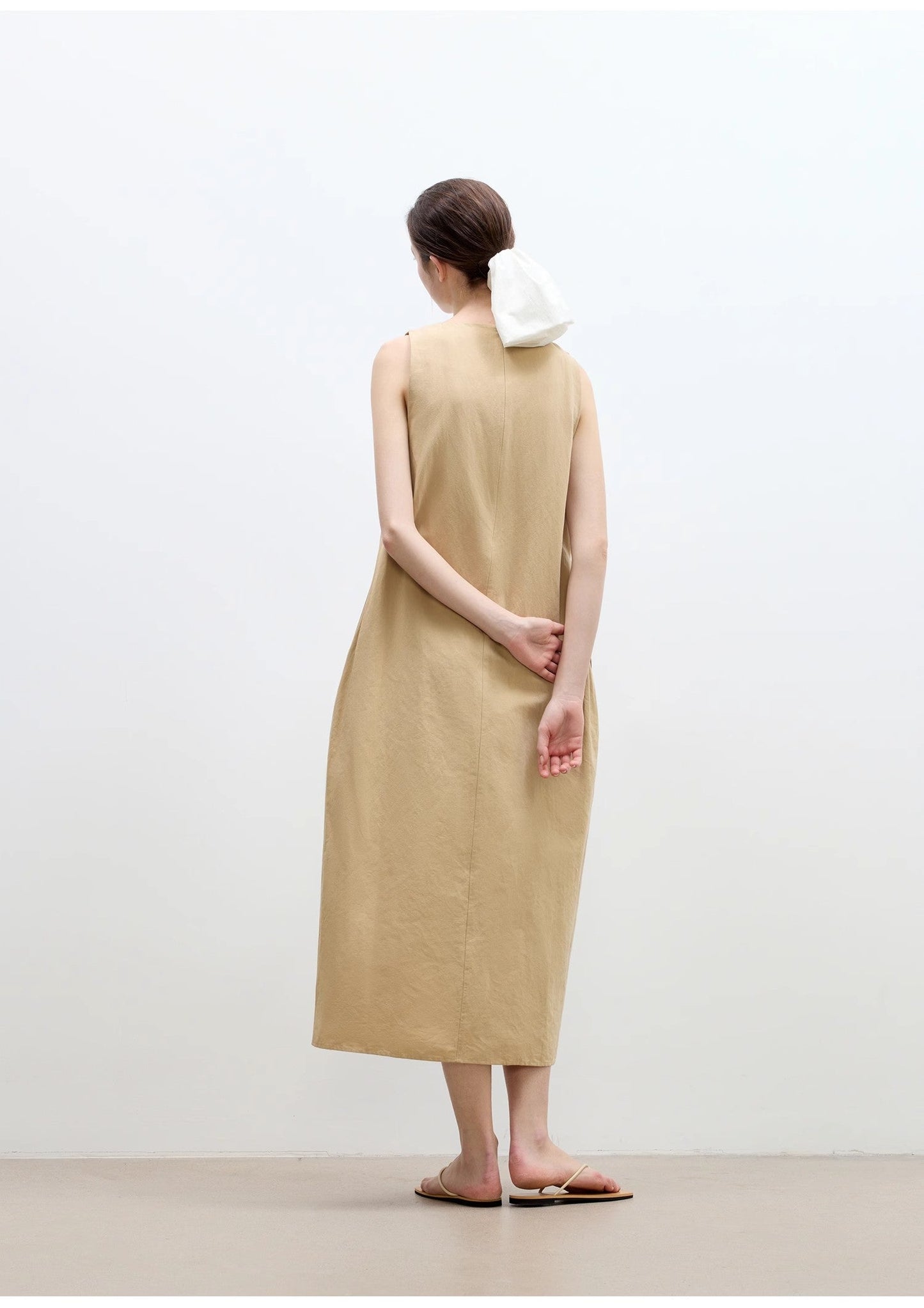 Three-Dimensional Hourglass Sleeveless Round Neck Loose Slim Dress for Women