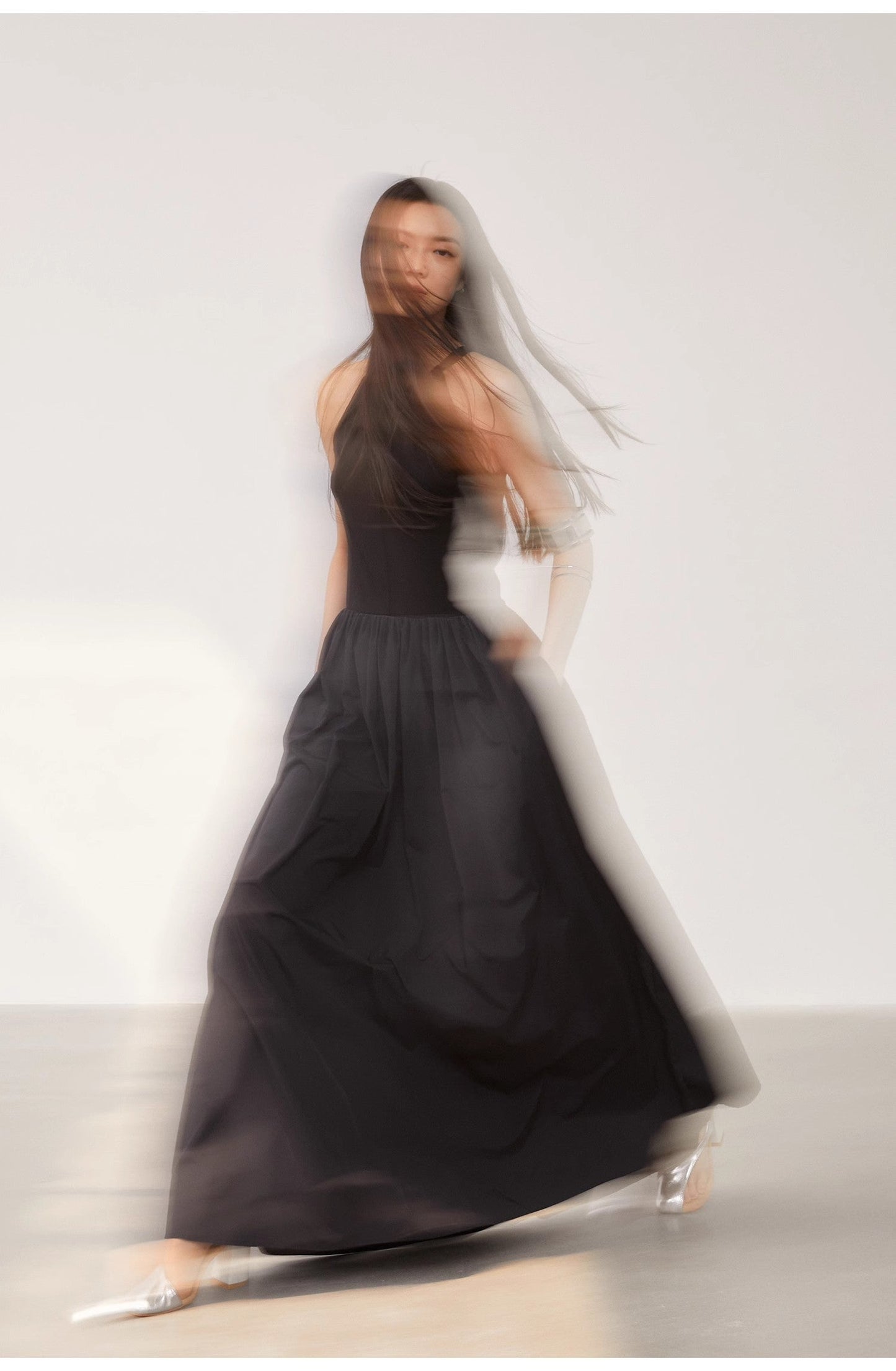 Messenger Under the Moon Large Hem Elegant Sleeveless Vest Long Dresses