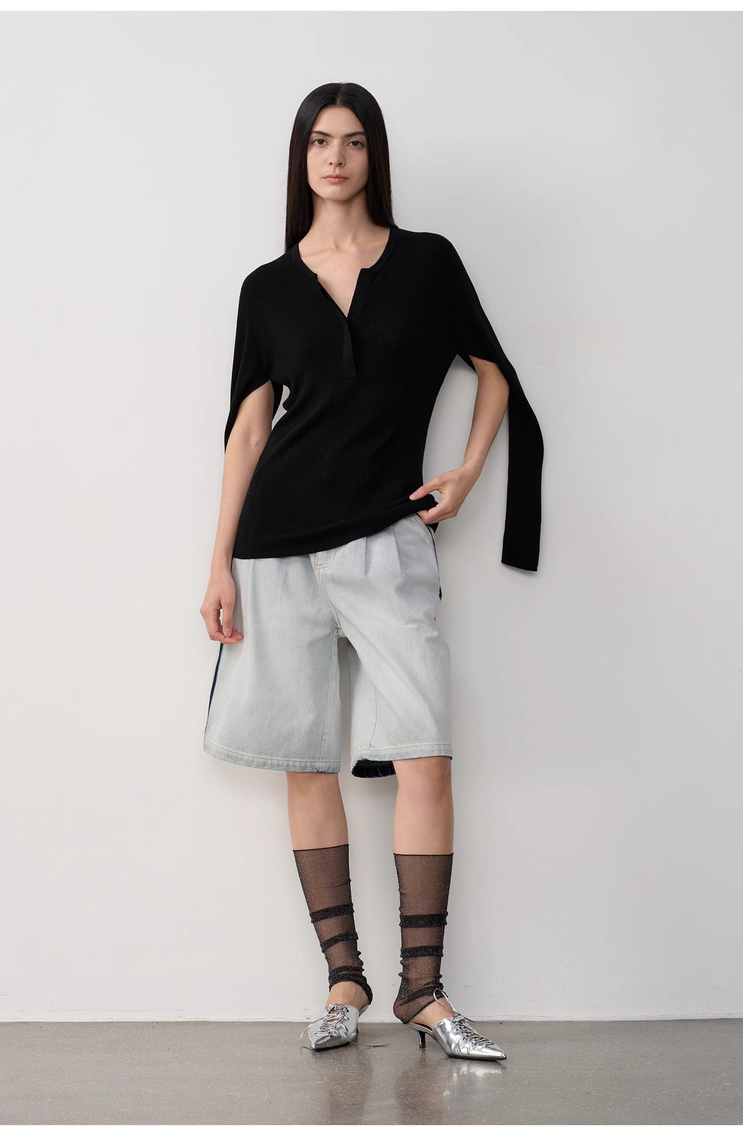 Neutral Style Loose Feeling Mid Rise Bumped Side Wide Leg Mid Pants