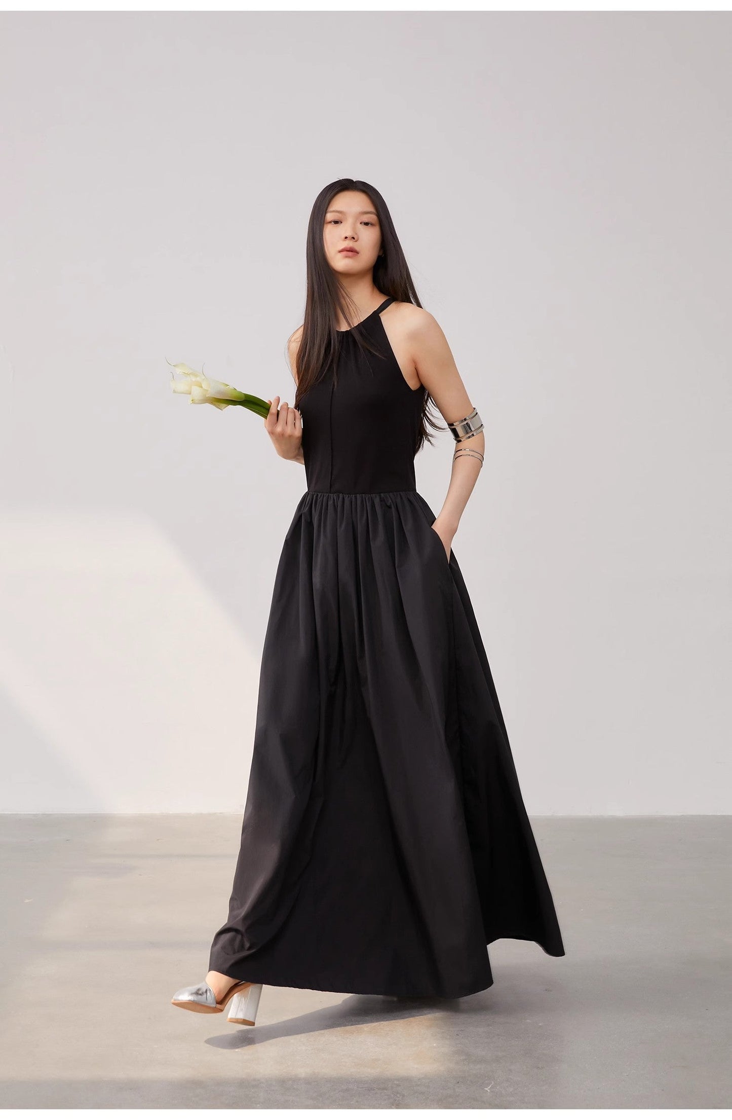 Messenger Under the Moon Large Hem Elegant Sleeveless Vest Long Dresses