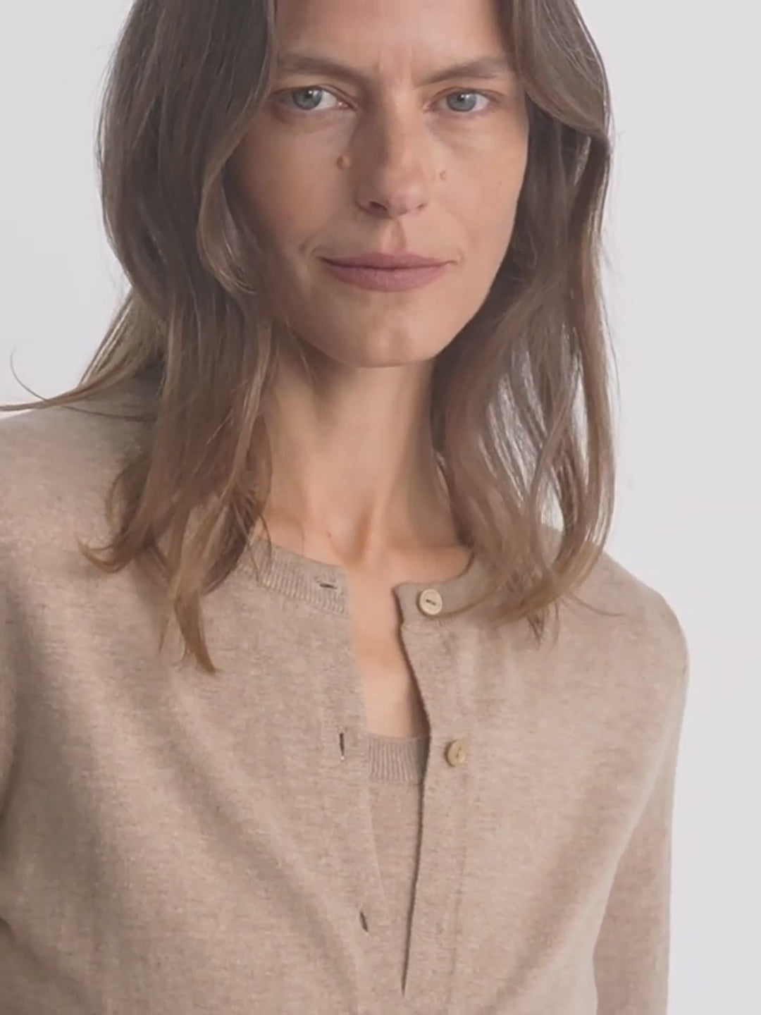 Machine Washable Round Neck Long Sleeve Knitted Wool Cardigan