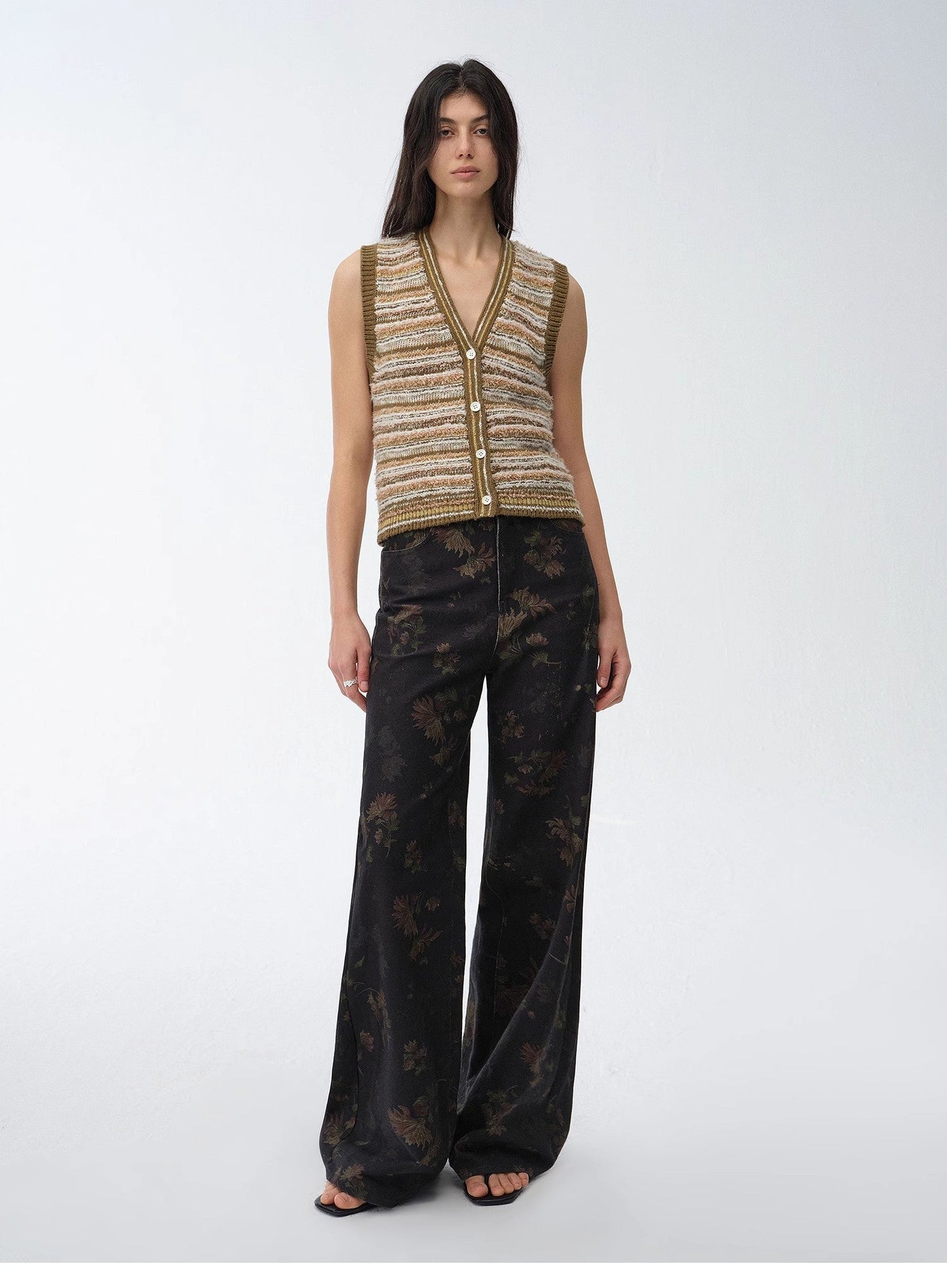 "Nice Weekend" Striped Mixed Woven V-Neck Early Spring Layered Knitted Cardigan Top/Vest