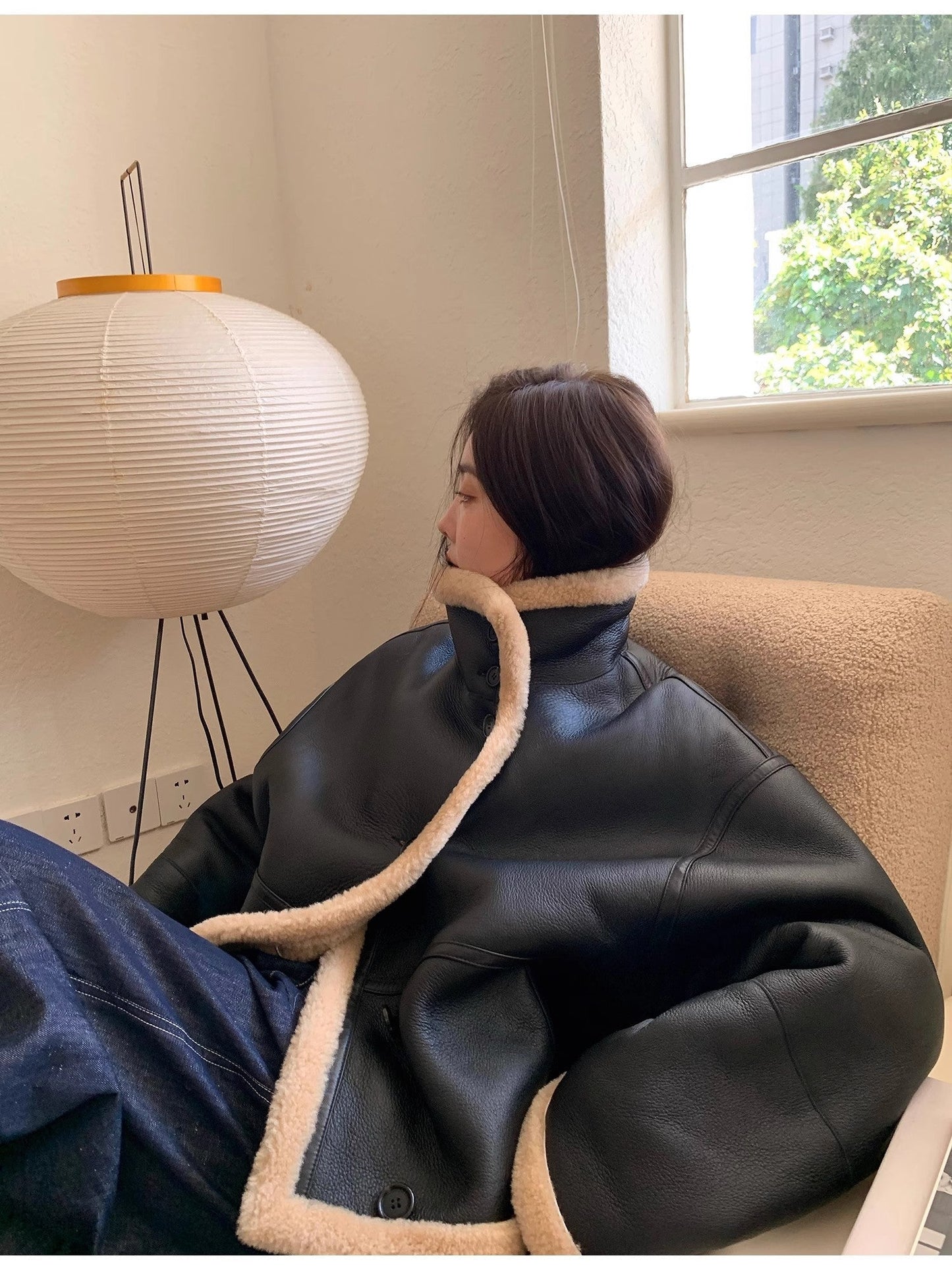 "Corner Coffee" Merino Wool Sheepskin Stand-Up Collar Motorcycle Reversible Young Fur Coat for Women