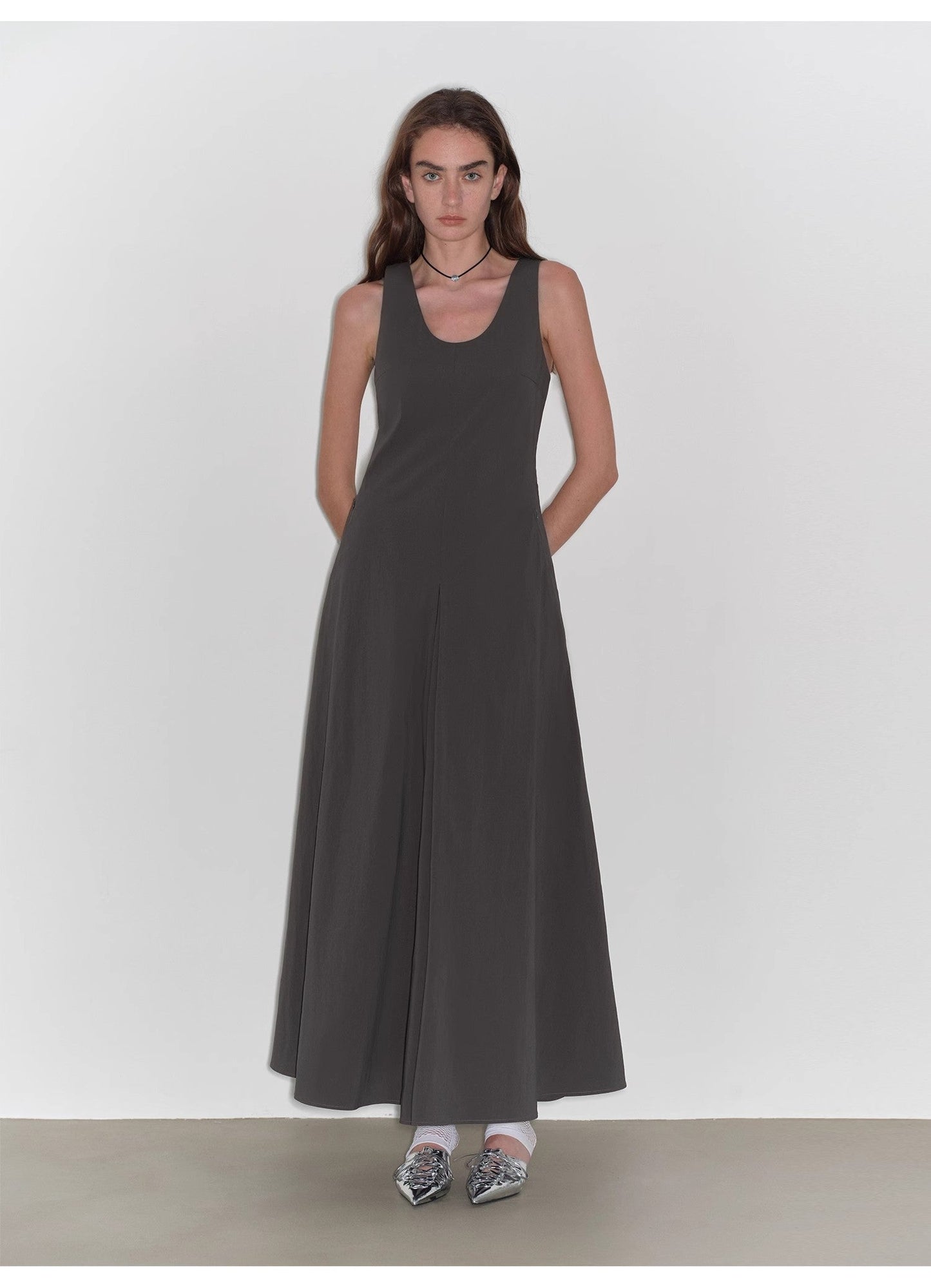 "Lake Bled" Simple and Slim Texture U-Neck A-Line Slim Fit Vest Dress