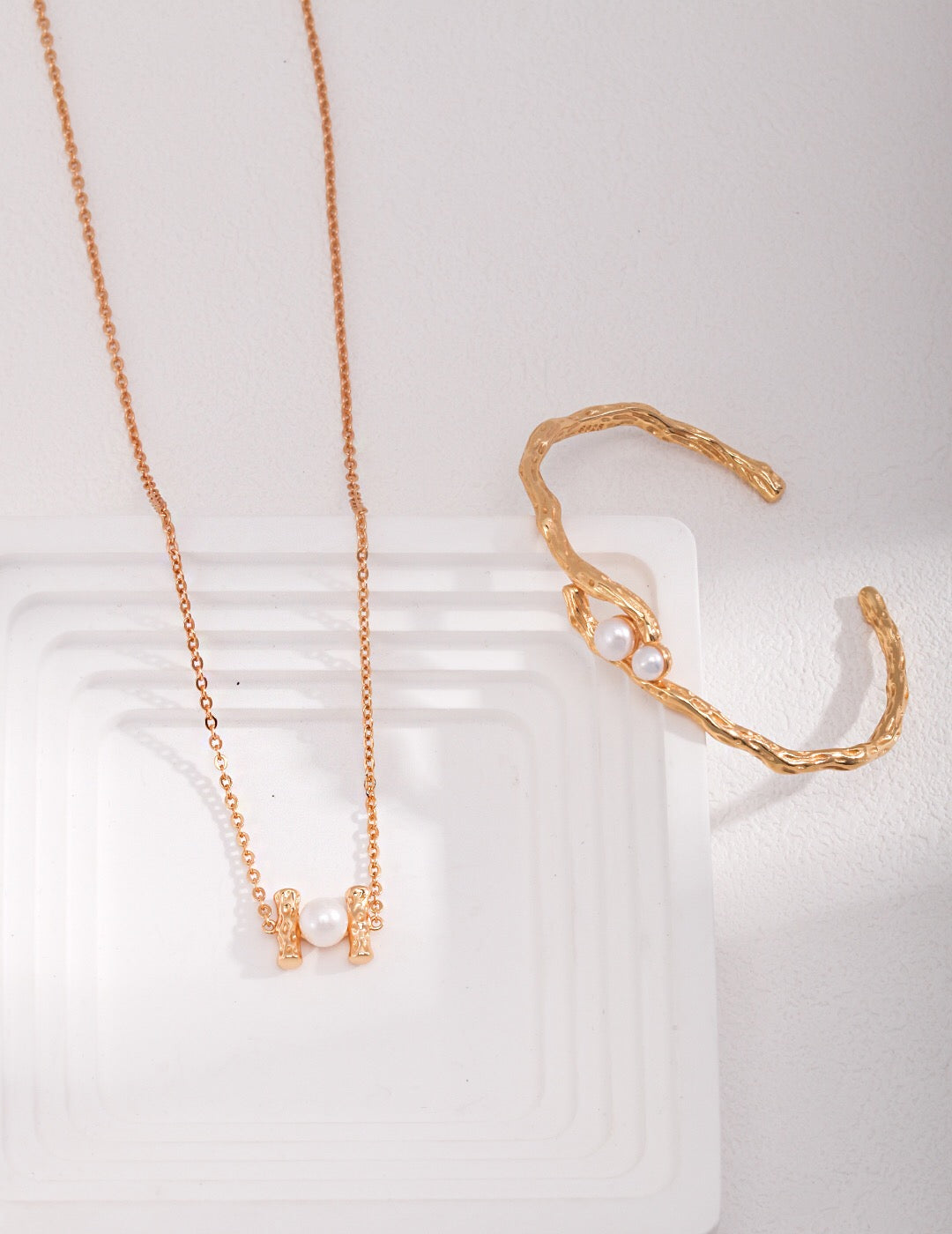 Floating Single Pearl Necklace