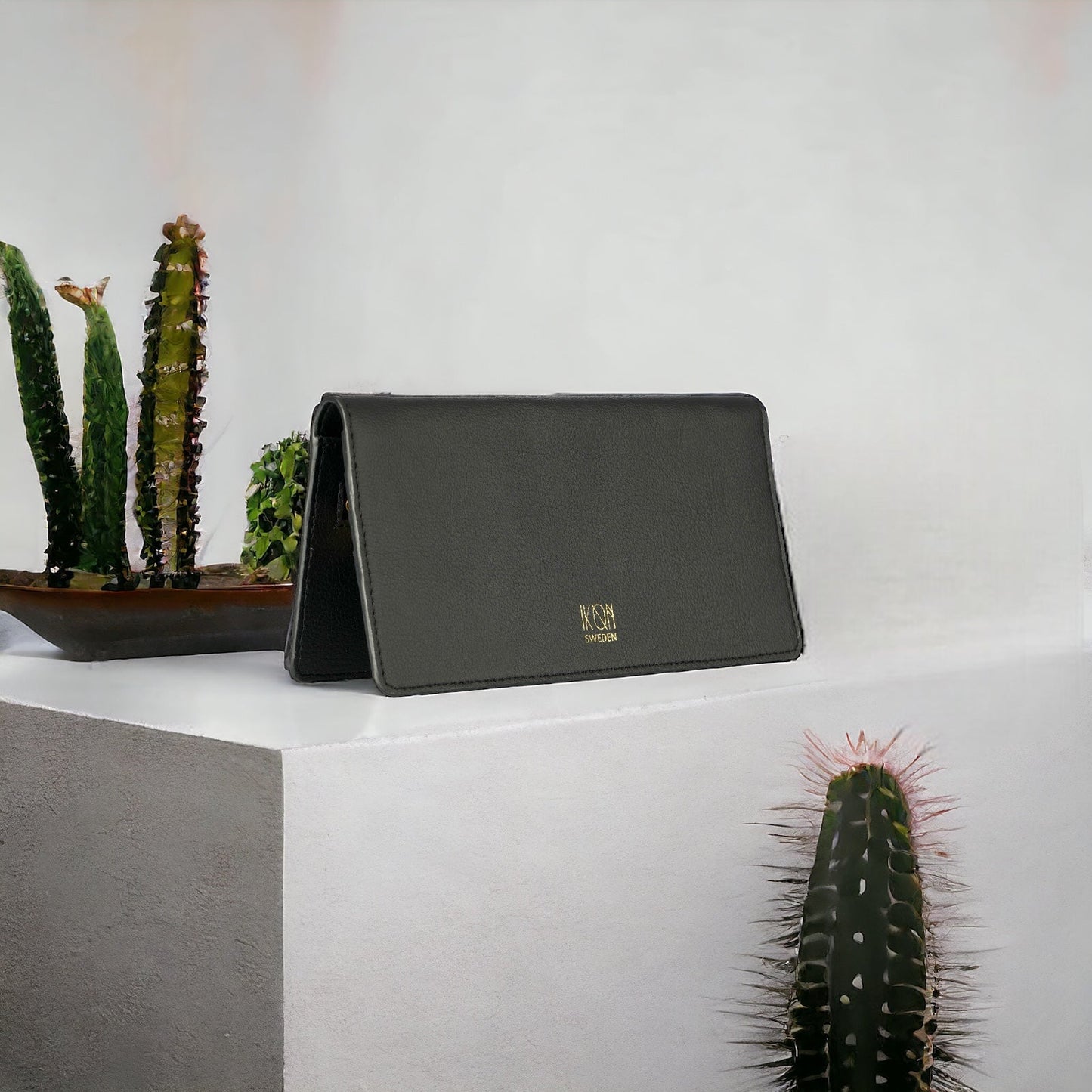 Cactus Leather Slim Wallet - Black
