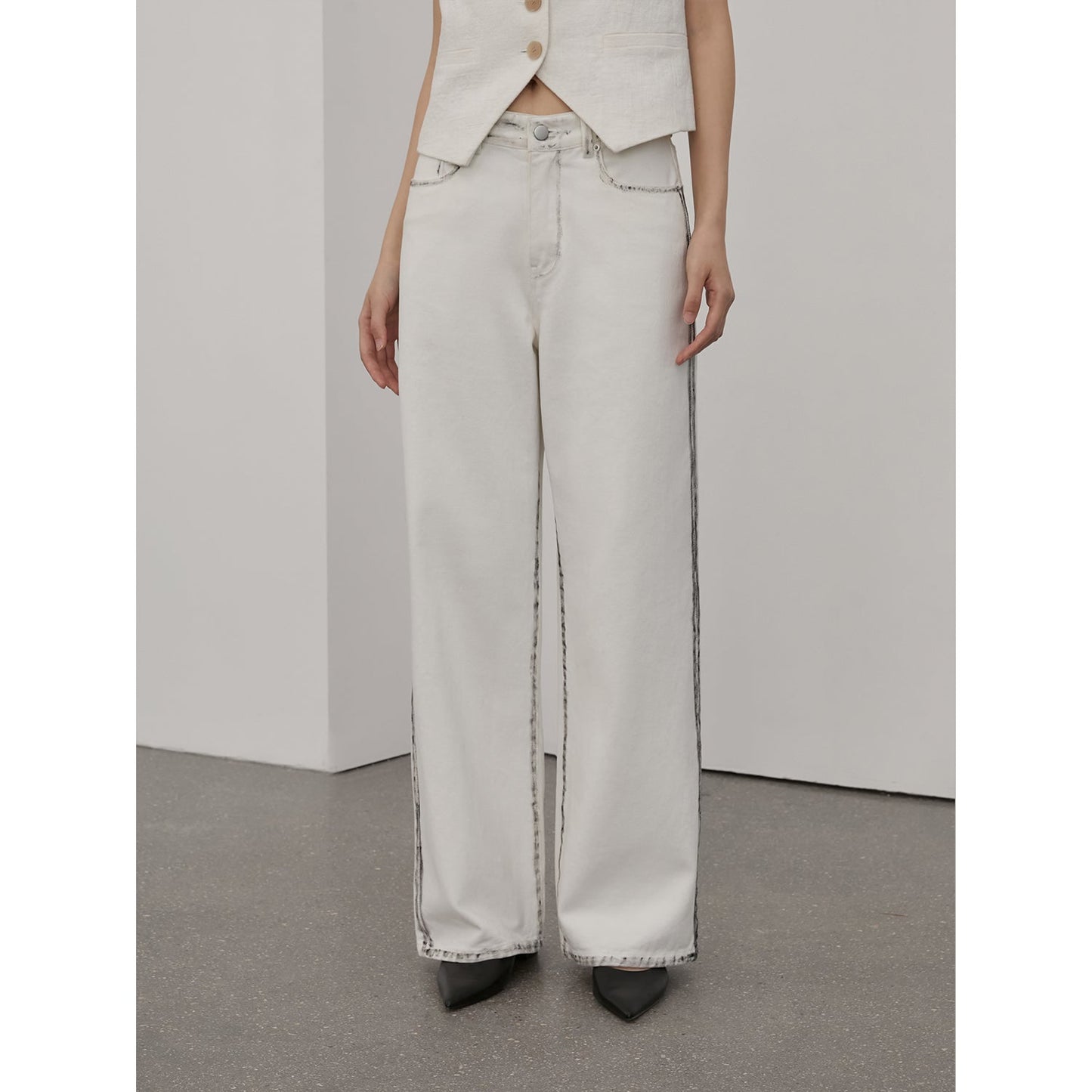 Beyond the Clouds White Loose-Fitting Brush the Edges Wide-Leg Pants