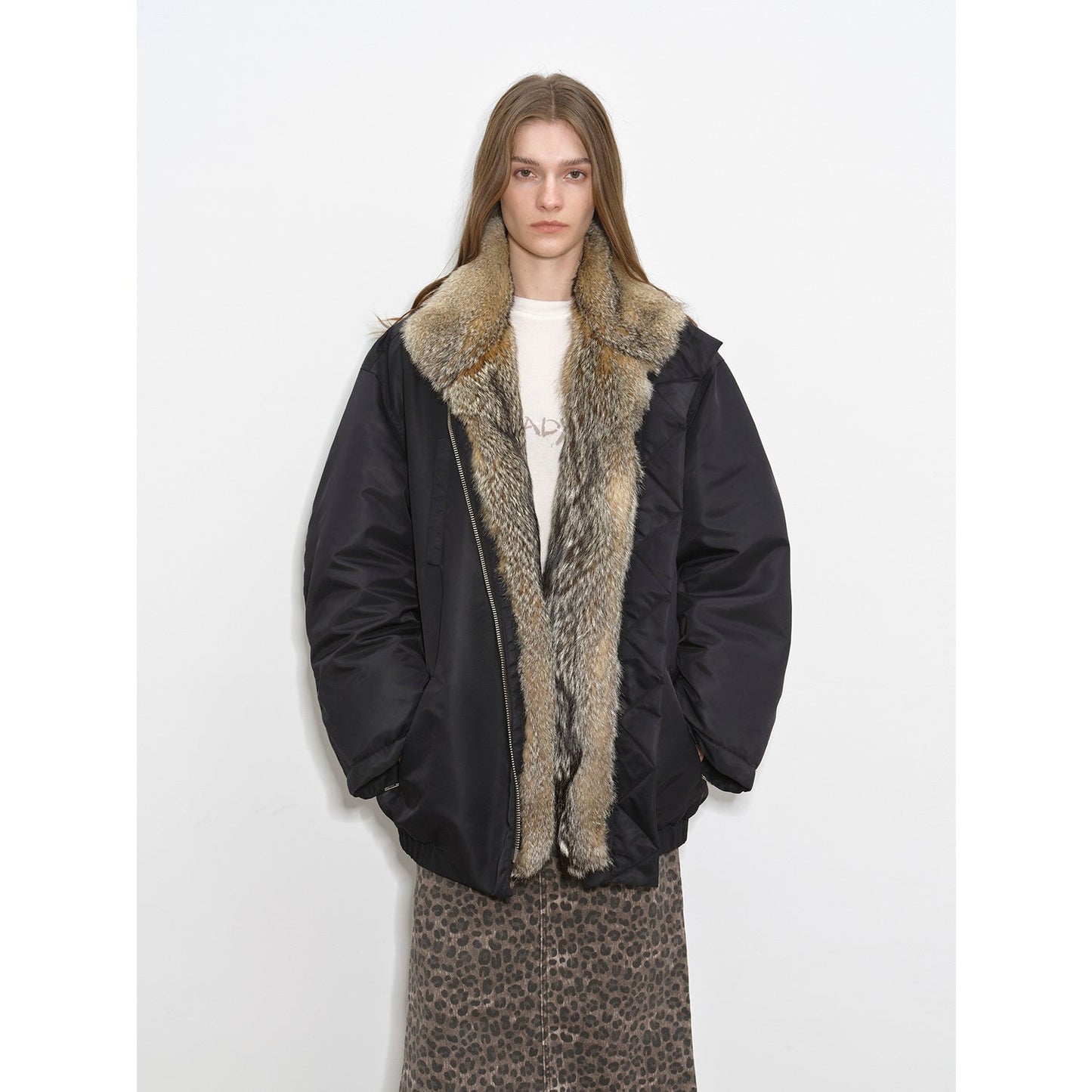 Fireladyfur Women's Warm Winter Down Jacket With a Fluffy Fox Fur Collar“Travel Notes”