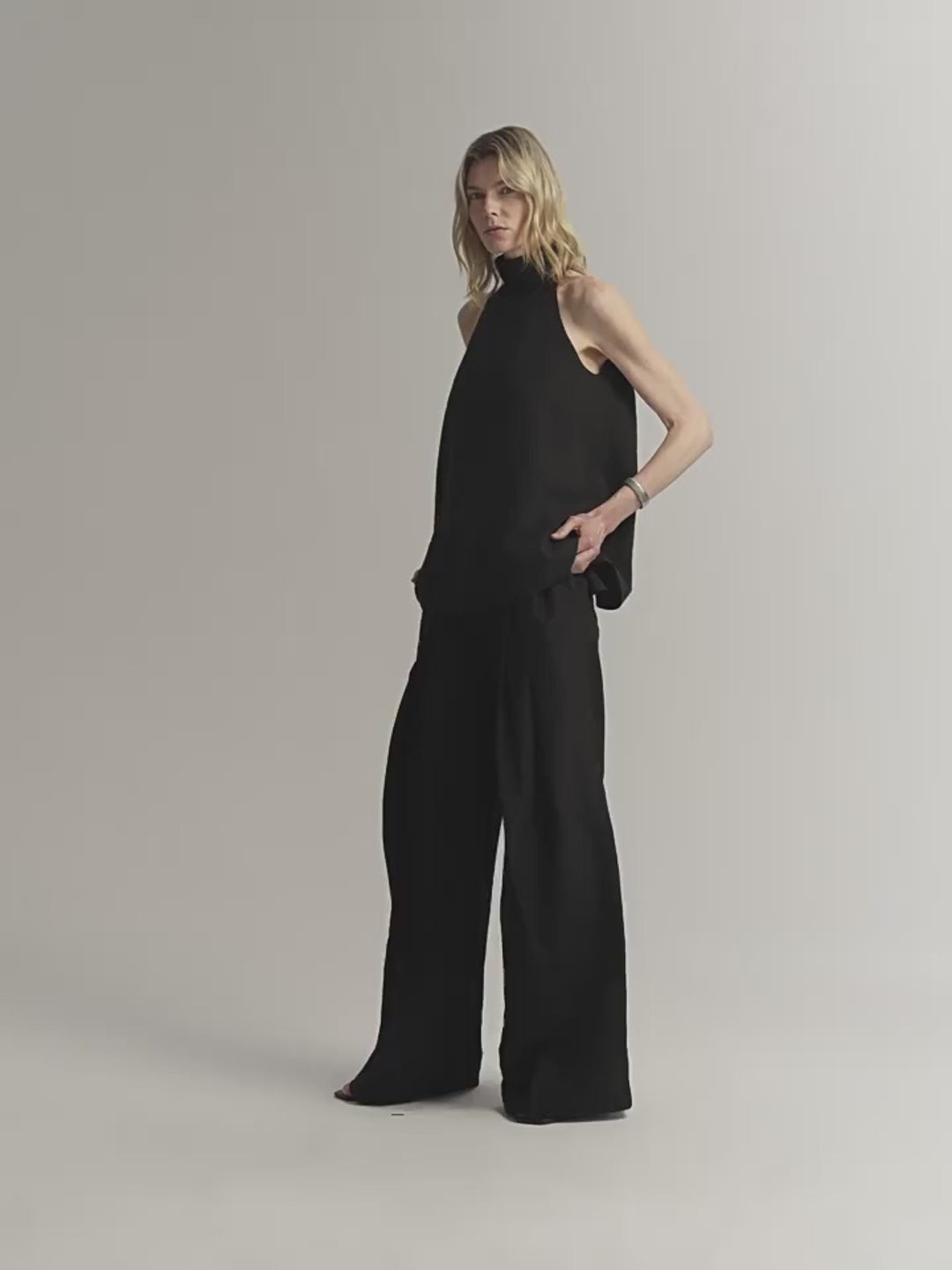 Luxury Mulberry Silk Wrinkle-Resistant Small High Collar A-Line Sleeveless Vest